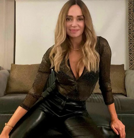 Foto di nudo di fuga di OnlyFans di Vanessa Angel