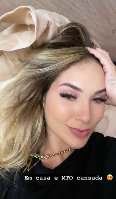 Foto di nudo di fuga di OnlyFans di Virginia Fonseca