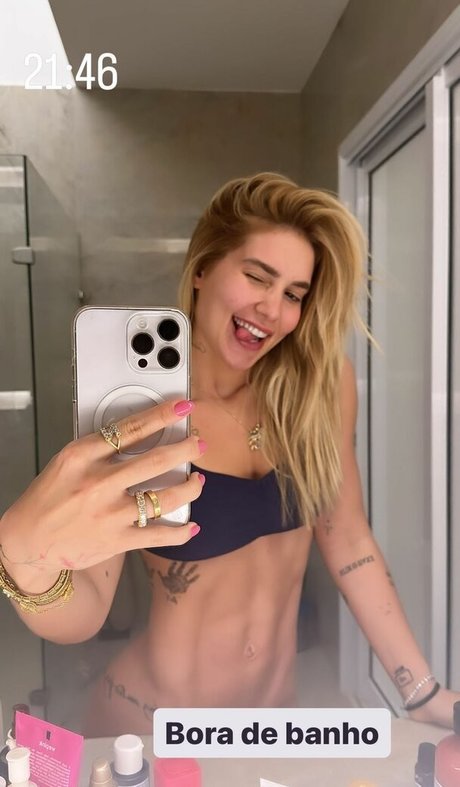Foto di nudo di fuga di OnlyFans di Virginia Fonseca