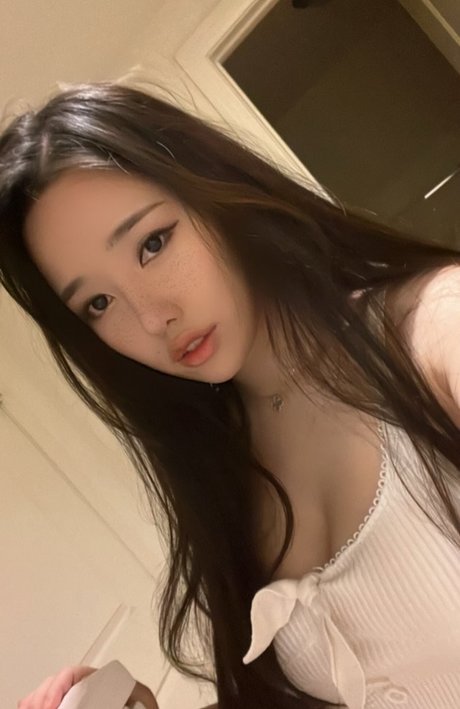 Foto di nudo di fuga di OnlyFans di Ploo