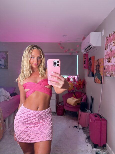 Foto di nudo di fuga di OnlyFans di Lanahill