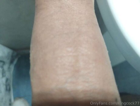 Foto di nudo di fuga di OnlyFans di Kingcock77