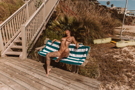 Foto di nudo di fuga di OnlyFans di Reed Suicide