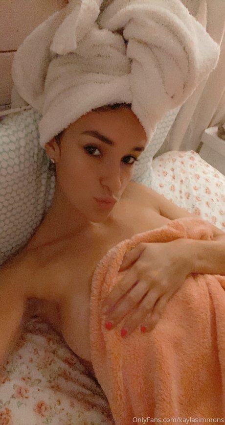 Foto di nudo di fuga di OnlyFans di Kayla Simmons