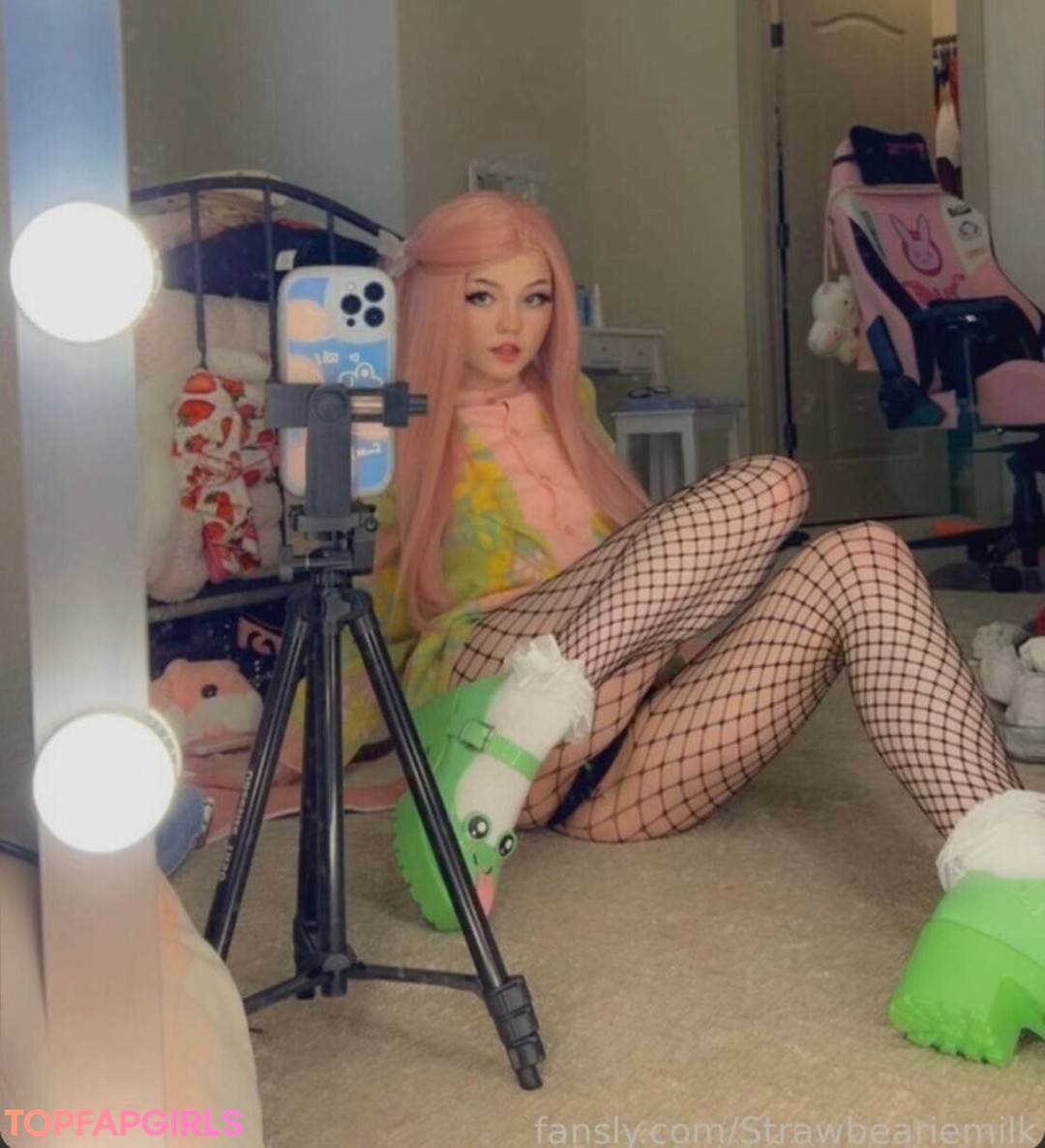 Foto di nudo di fuga di OnlyFans di Strawbeariemilkk #1524