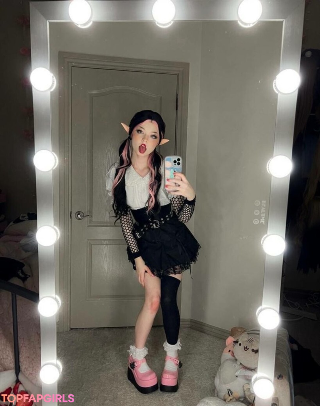 Foto di nudo di fuga di OnlyFans di Strawbeariemilkk #1557