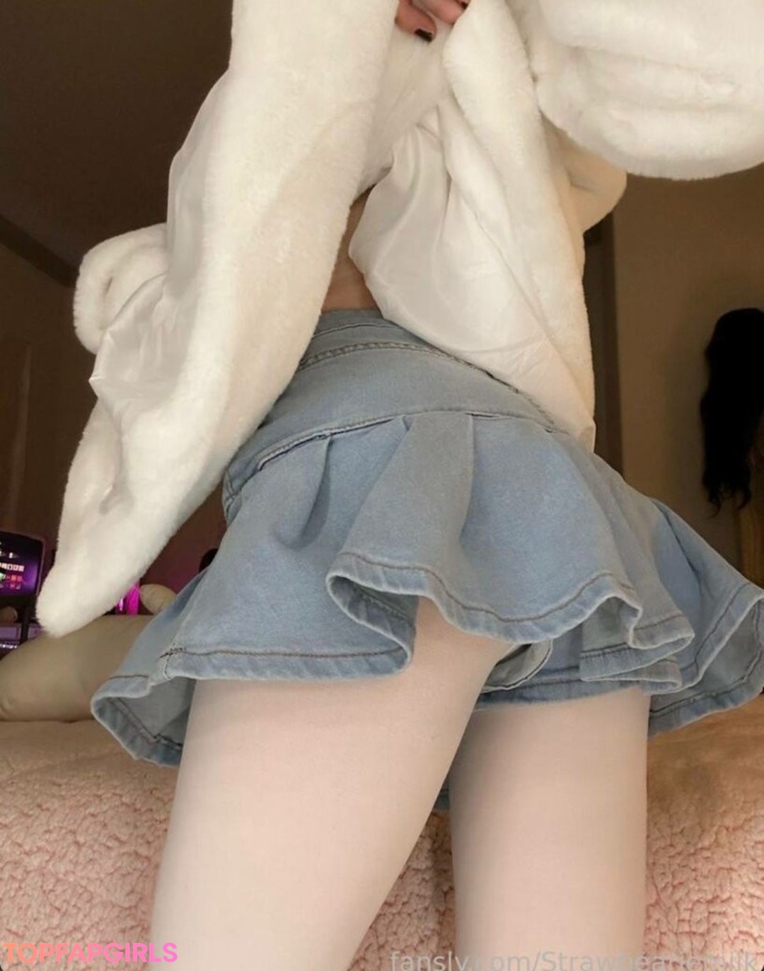 Foto di nudo di fuga di OnlyFans di Strawbeariemilkk #1926