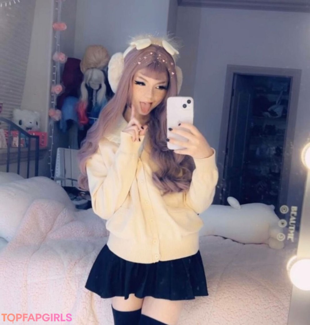 Foto di nudo di fuga di OnlyFans di Strawbeariemilkk #1966