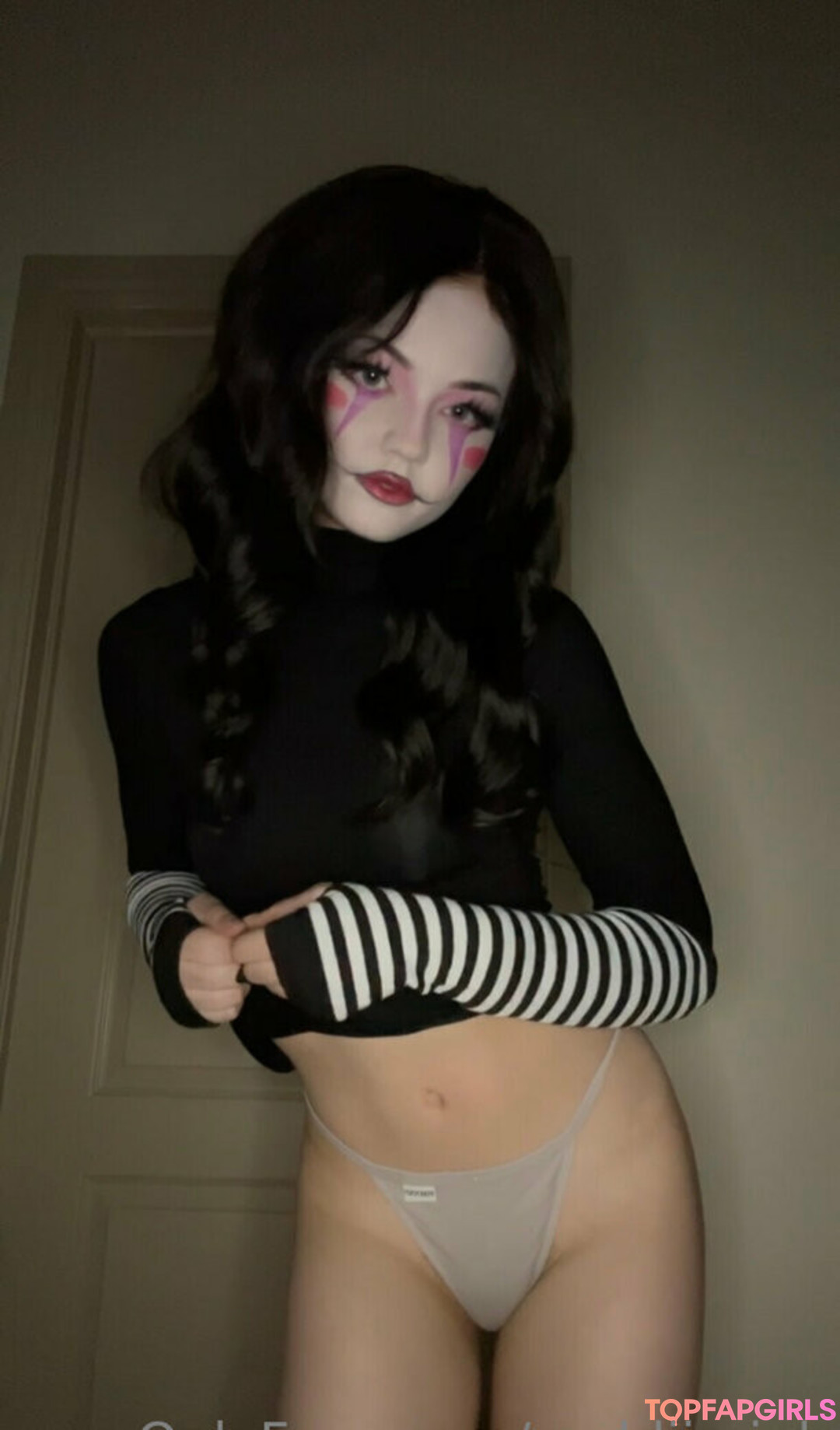 Foto di nudo di fuga di OnlyFans di Strawbeariemilkk #2475