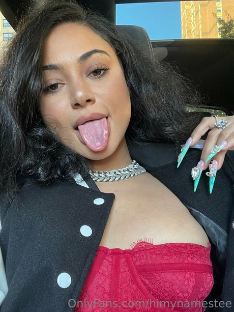 Foto di nudo di fuga di OnlyFans di Himynamestee