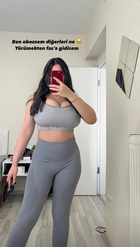 Foto di nudo di fuga di OnlyFans di Merve Damla