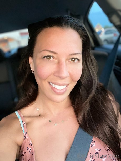 Foto di nudo di fuga di OnlyFans di Rachel Starr