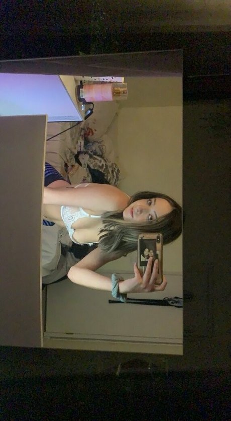 Foto di nudo di fuga di OnlyFans di Tori