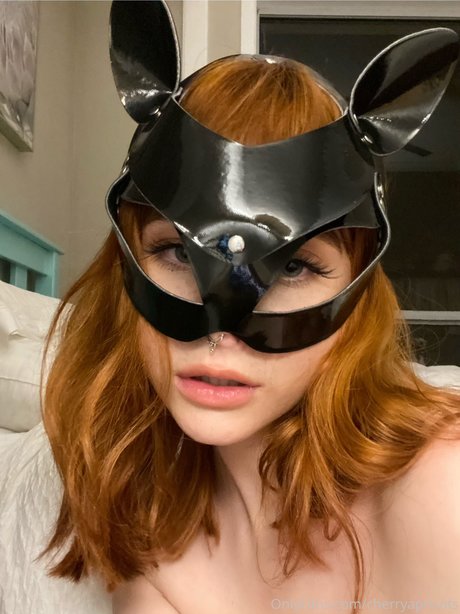 Foto di nudo di fuga di OnlyFans di Cherry Apricots