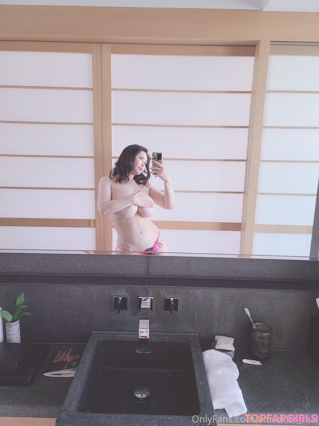 Foto di nudo di fuga di OnlyFans di Anri Okita #967