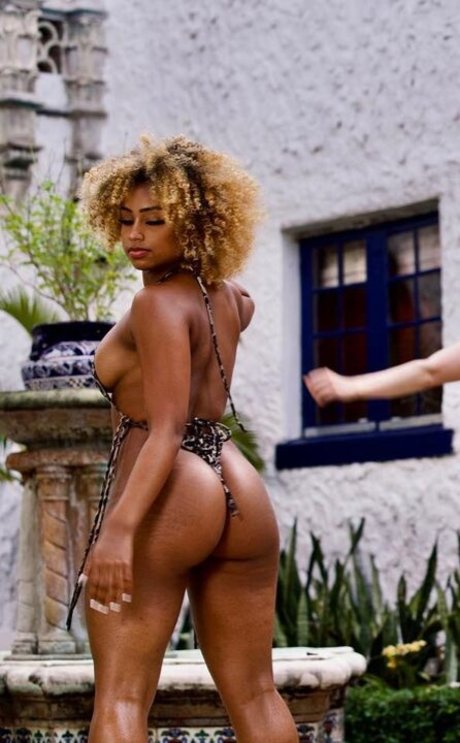 Foto di nudo di fuga di OnlyFans di Kathryn Celestre