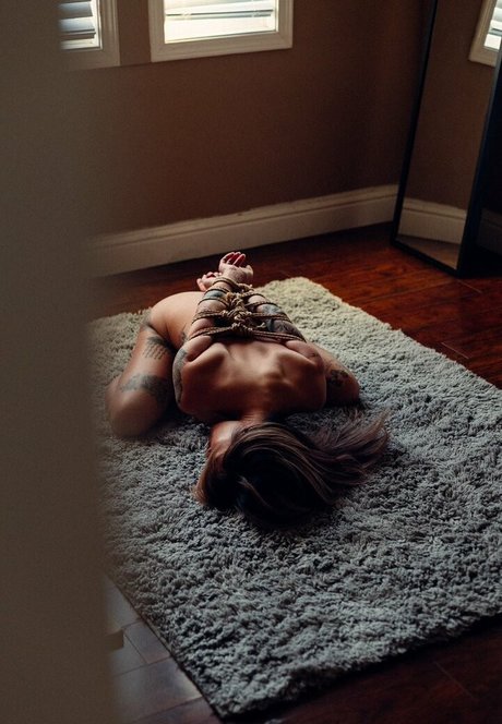 Foto di nudo di fuga di OnlyFans di Mslindalan