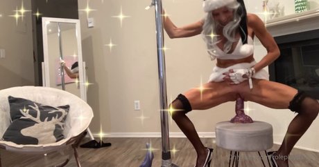 Foto di nudo di fuga di OnlyFans di Role Play Dances
