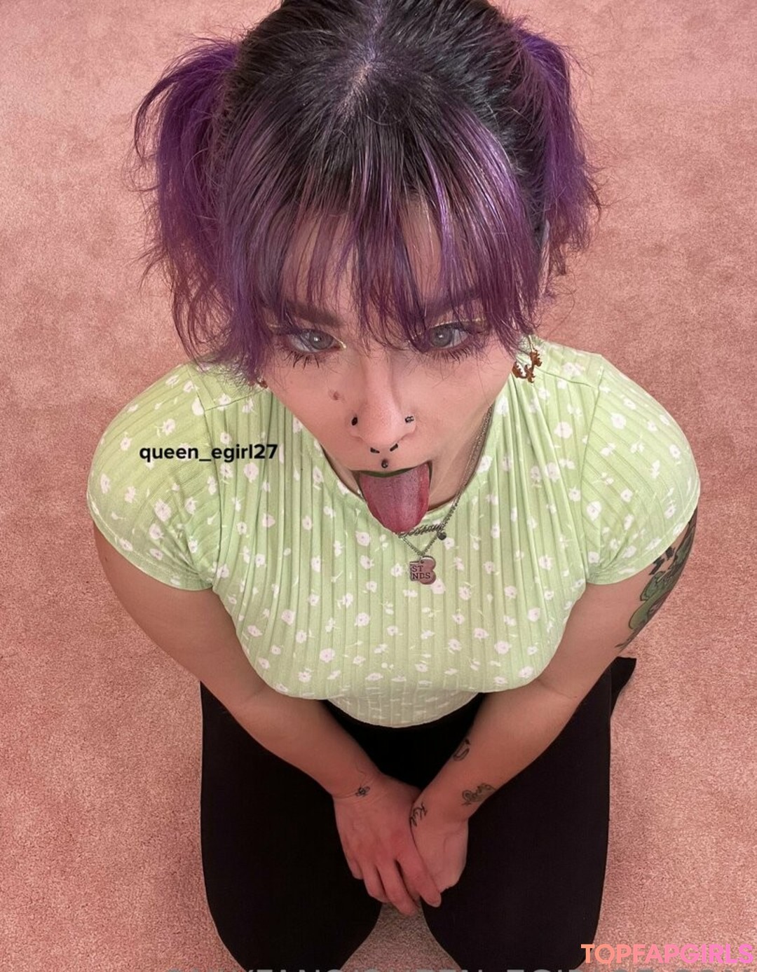 Foto di nudo di fuga di OnlyFans di Queend #1428