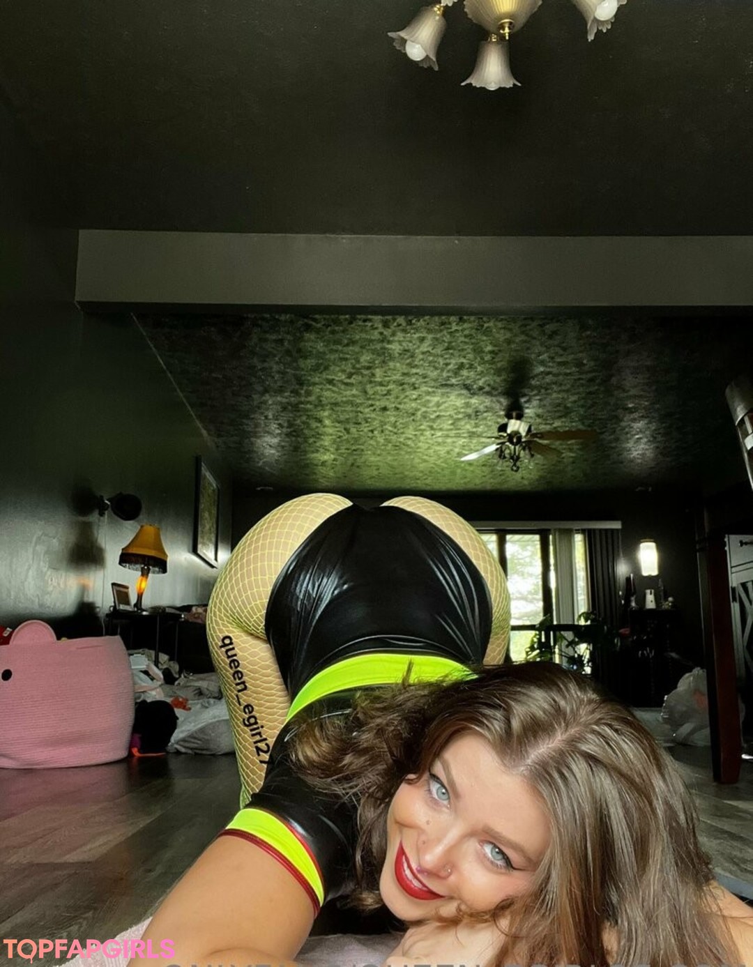 Foto di nudo di fuga di OnlyFans di Queend #1892