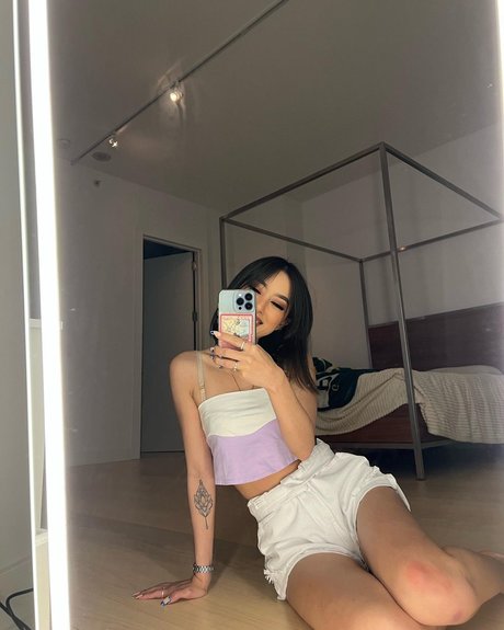 Foto di nudo di fuga di OnlyFans di Bbygirlmai