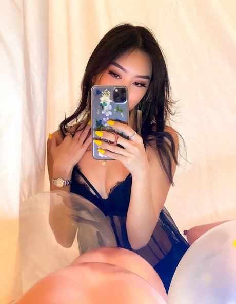Foto di nudo di fuga di OnlyFans di Bbygirlmai