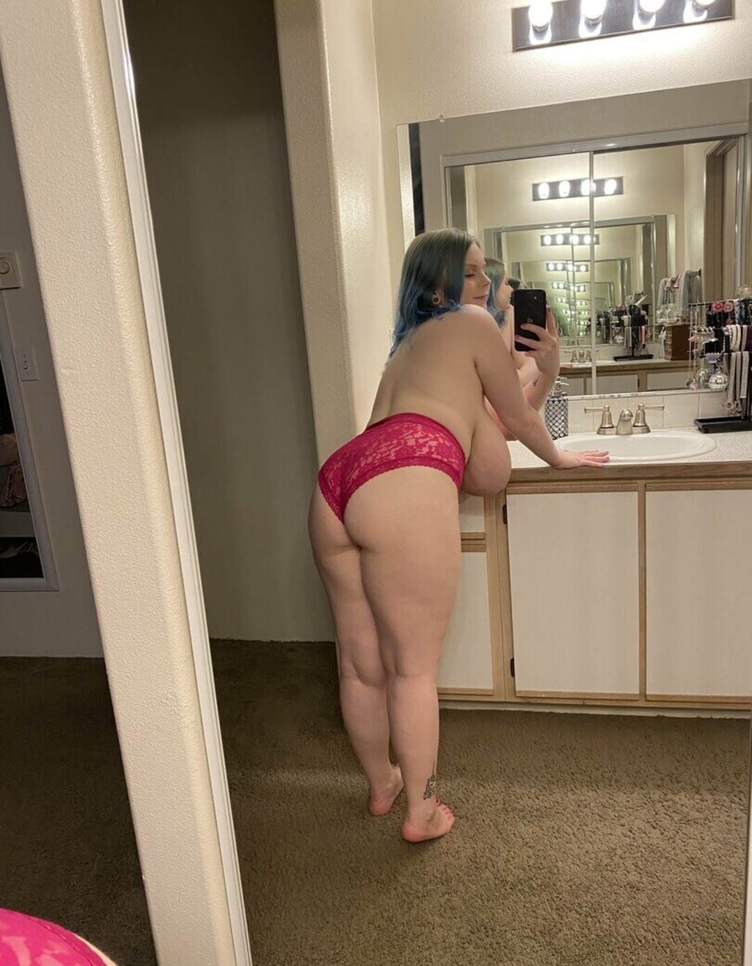 Foto di nudo di fuga di OnlyFans di Cassie0pia #1007