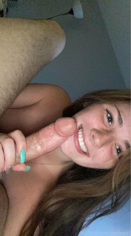 Foto di nudo di fuga di OnlyFans di Violet Quinn