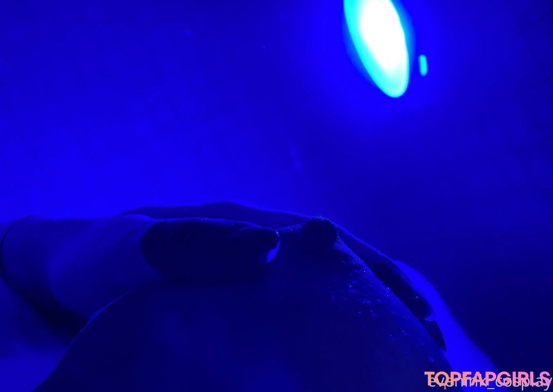 Foto di nudo di fuga di OnlyFans di Evenink #2439