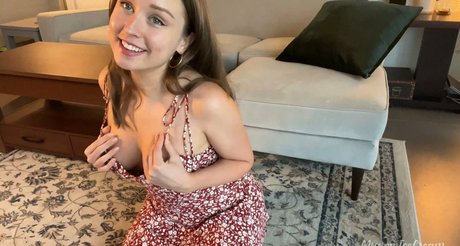 Foto di nudo di fuga di OnlyFans di Missionicecream