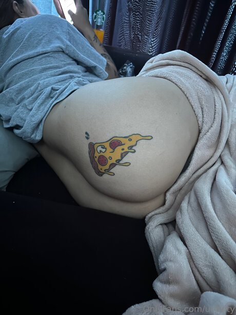 Foto di nudo di fuga di OnlyFans di Ur4vity