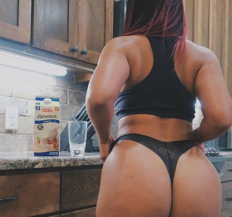 Foto di nudo di fuga di OnlyFans di Regina Unite