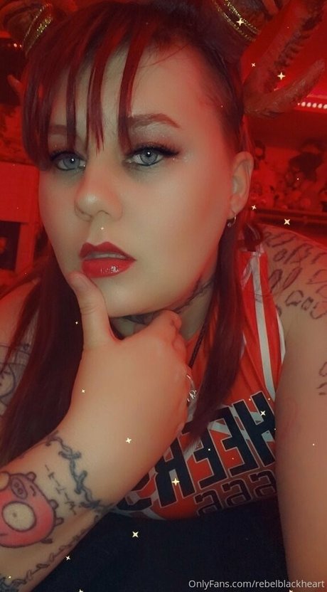 Foto di nudo di fuga di OnlyFans di Rebelblackheart