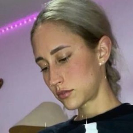 Foto di nudo di fuga di OnlyFans di Tambalk
