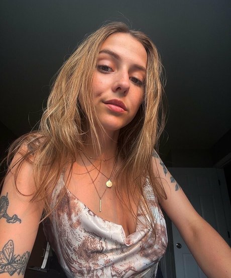 Foto di nudo di fuga di OnlyFans di Asmr Rebecca