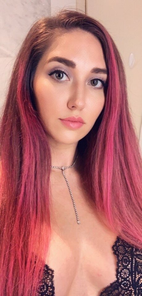 Foto di nudo di fuga di OnlyFans di Venusyourgod