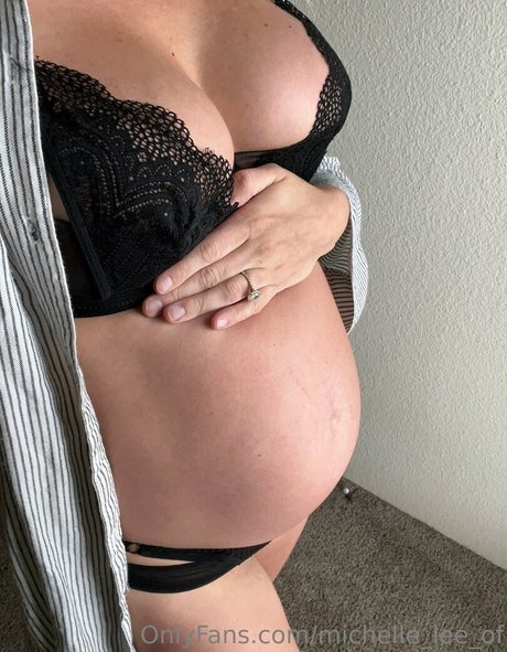 Foto di nudo di fuga di OnlyFans di Barefitmommy