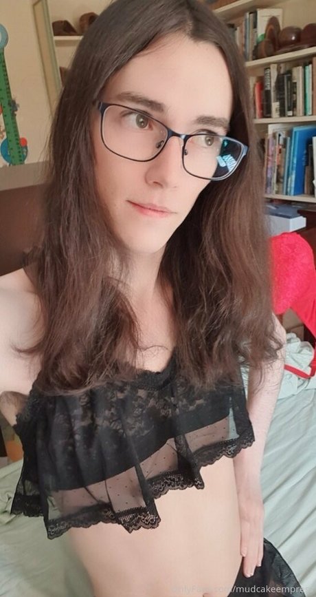 Mudcakeempress
