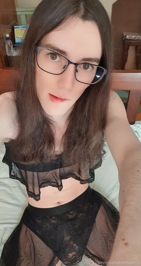 Mudcakeempress