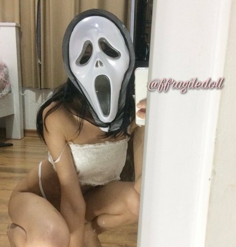 Ffragiledoll