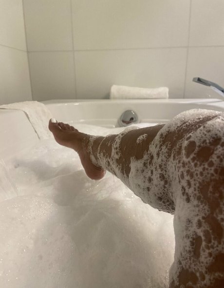 Foto di nudo di fuga di OnlyFans di Aliyahlust