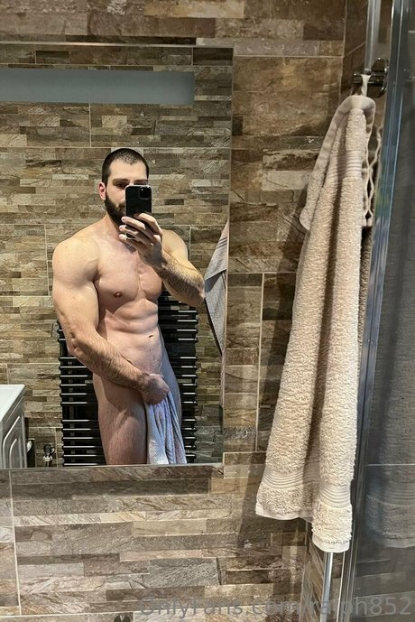 Foto di nudo di fuga di OnlyFans di Ralph852