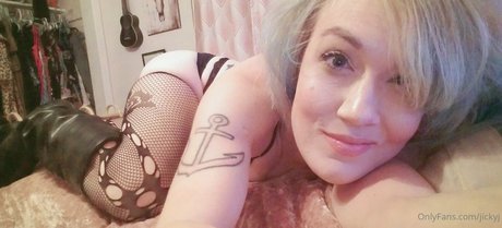 Foto di nudo di fuga di OnlyFans di Jickyj