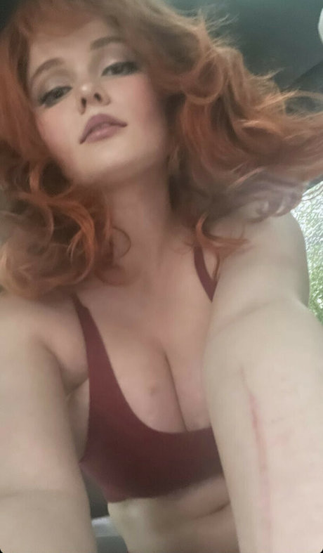 Foto di nudo di fuga di OnlyFans di Avalon Warren