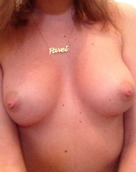 Foto di nudo di fuga di OnlyFans di Alexandra Stan