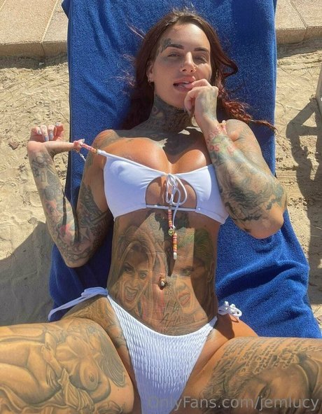 Foto di nudo di fuga di OnlyFans di Jemlucy