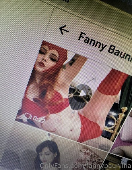 Foto di nudo di fuga di OnlyFans di Fannybaunilha