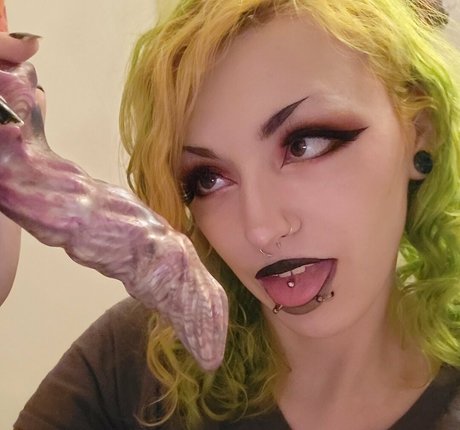Foto di nudo di fuga di OnlyFans di Rynnreverie