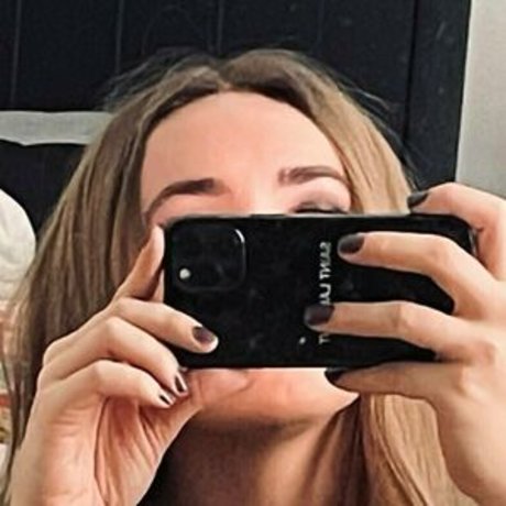 Foto di nudo di fuga di OnlyFans di Leilatrans