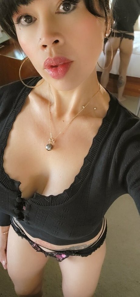 Foto di nudo di fuga di OnlyFans di Hautemilf